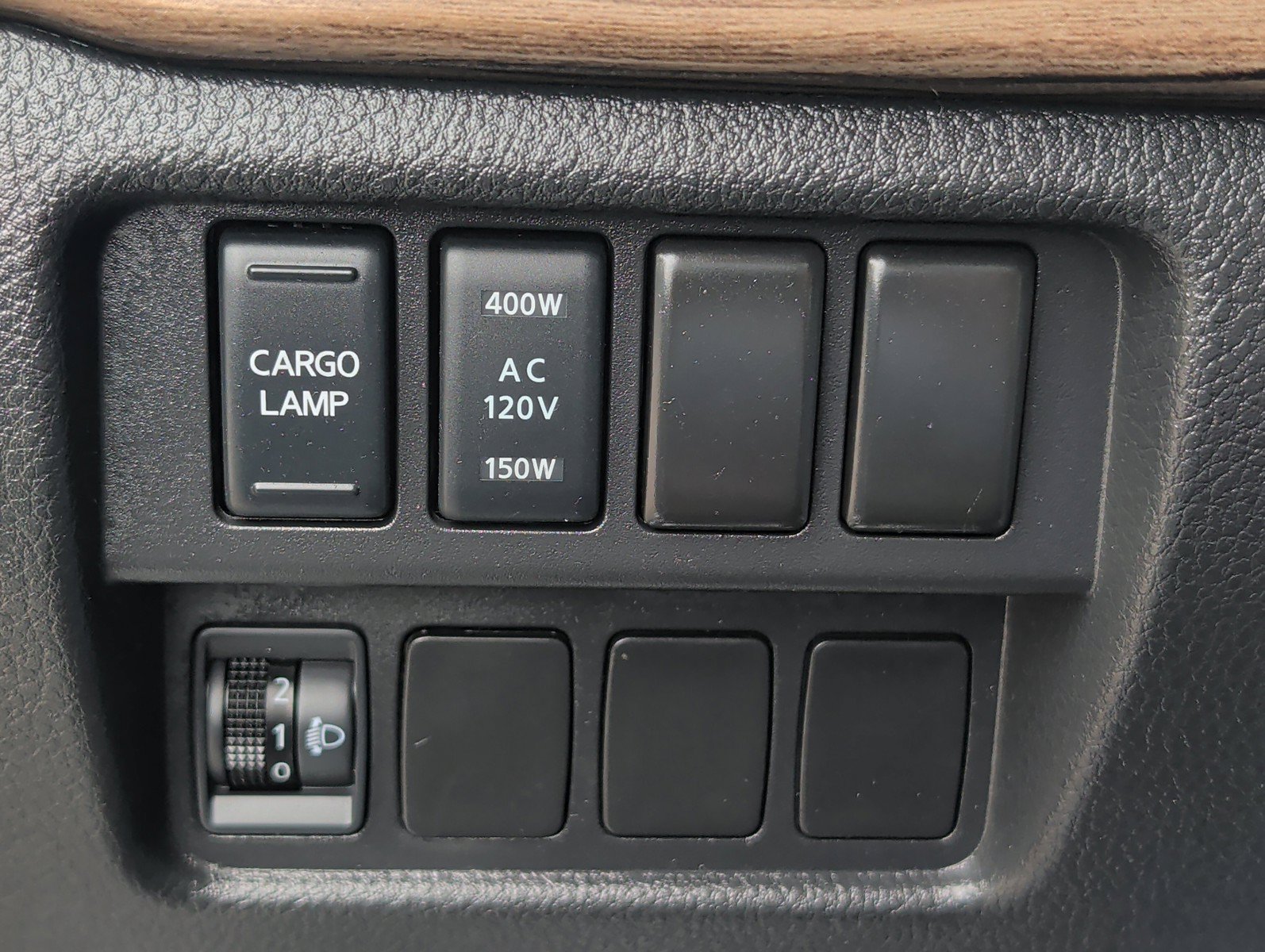 Certified 2020 Nissan Titan SL w/ Moonroof Package AWD/4WD image 27