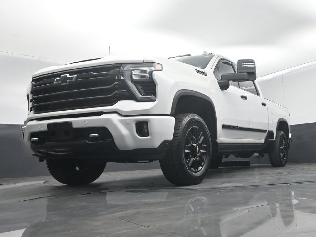 Used 2024 Chevrolet Silverado 3500 High Country w/ High Country Premium Package AWD/4WD image 49