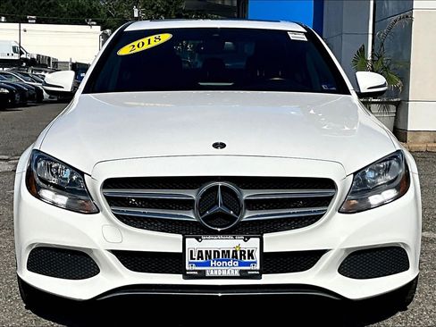 Used 2018 Mercedes-Benz C 300 4MATIC Sedan image 3