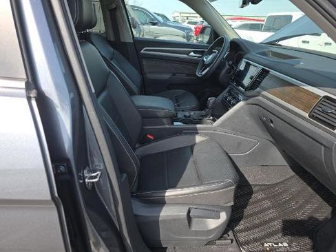 Used 2022 Volkswagen Atlas SE image 7