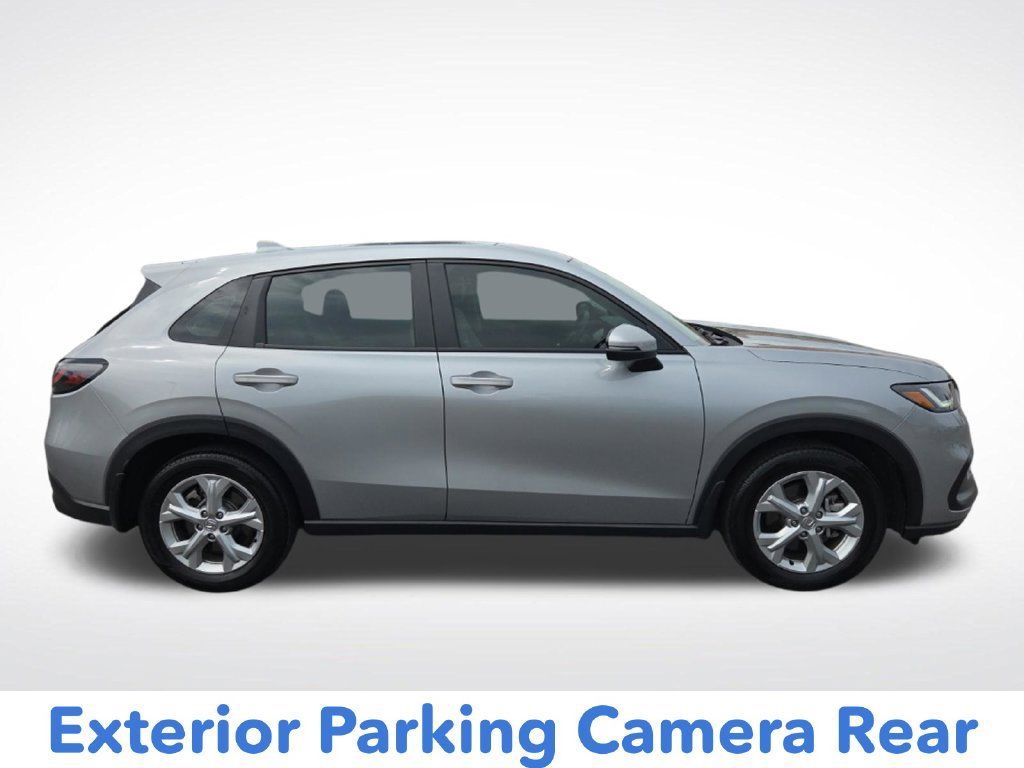 Used 2025 Honda HR-V LX image 2