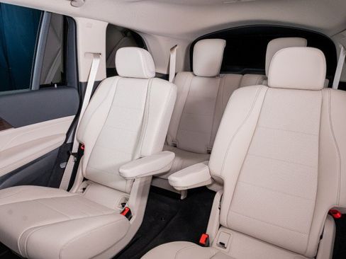 Certified 2026 Mercedes-Benz GLS 450 4MATIC image 17