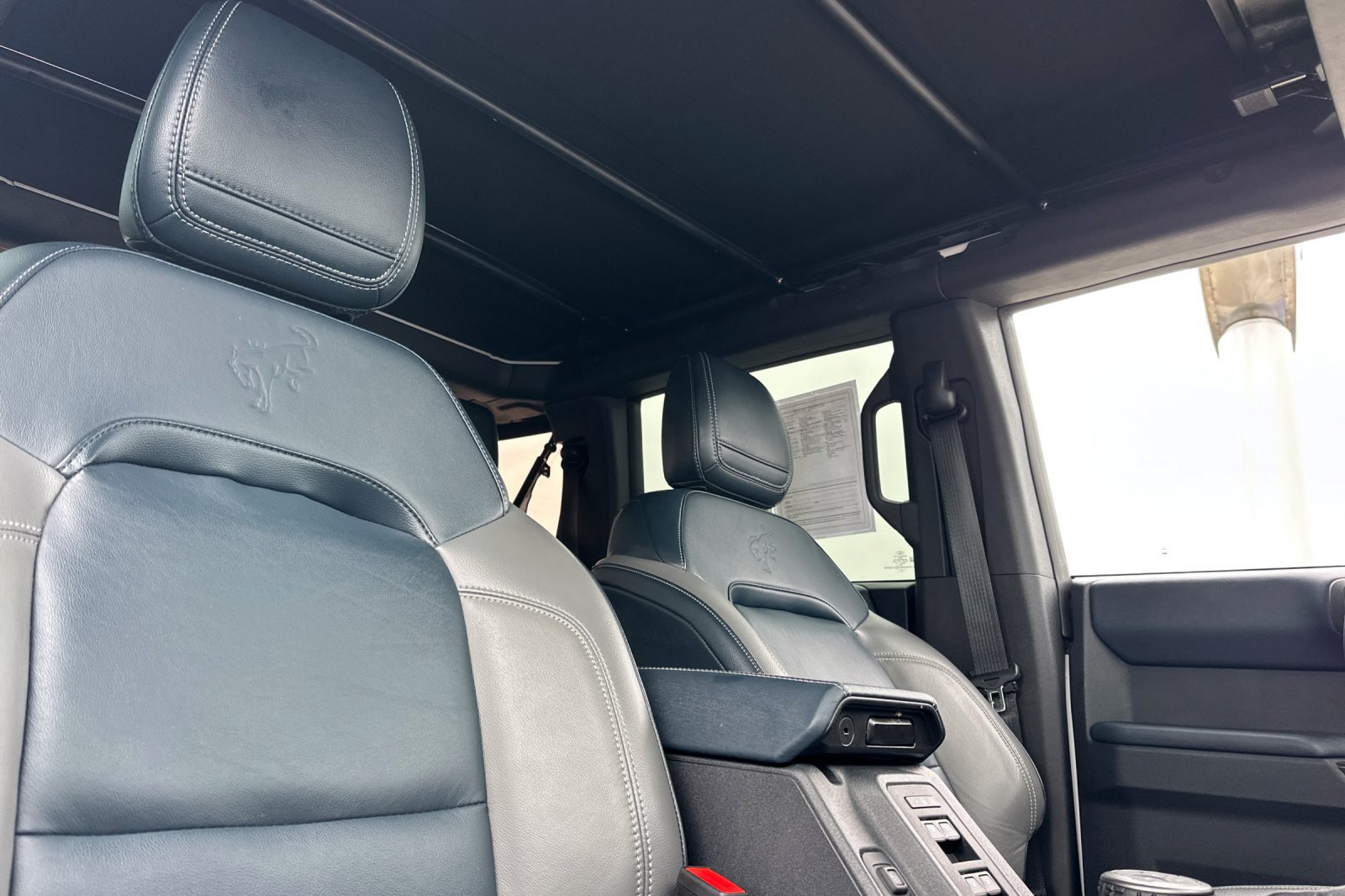 Used 2024 Ford Bronco Outer Banks AWD/4WD image 16