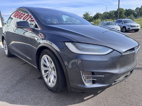 Used 2016 Tesla Model X 90D AWD/4WD image 2