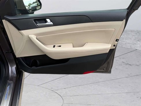 Used 2016 Hyundai Sonata Sport FWD image 20