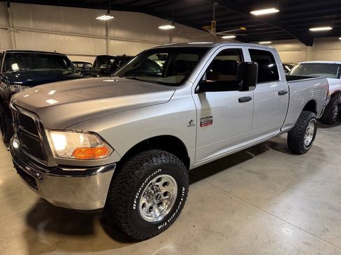 Used 2012 RAM 2500 ST w/ Chrome Appearance Group AWD/4WD image 5