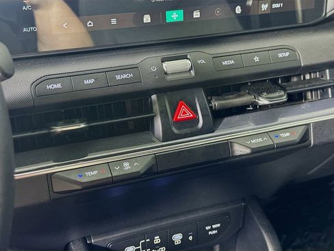 Used 2025 Kia K4 EX image 26