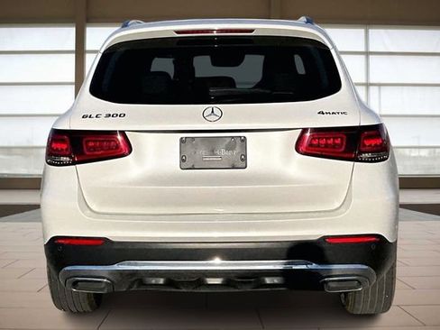 Used 2021 Mercedes-Benz GLC 300 4MATIC image 4