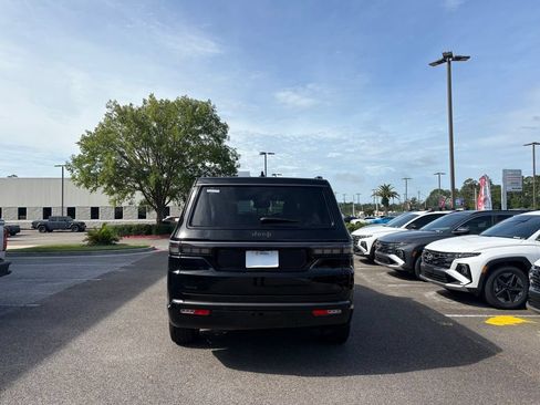 New 2026 Jeep Grand Wagoneer 4WD image 8