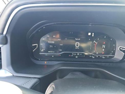 Used 2022 GMC Yukon XL Denali image 18