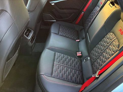 Used 2025 Audi RS 7 Performance w/ Matte Carbon Package image 20