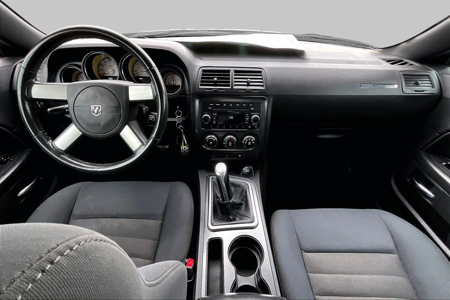 Used 2010 Dodge Challenger R/T RWD image 14