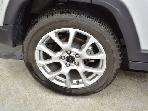 Used 2025 Jeep Compass Limited AWD/4WD image 36