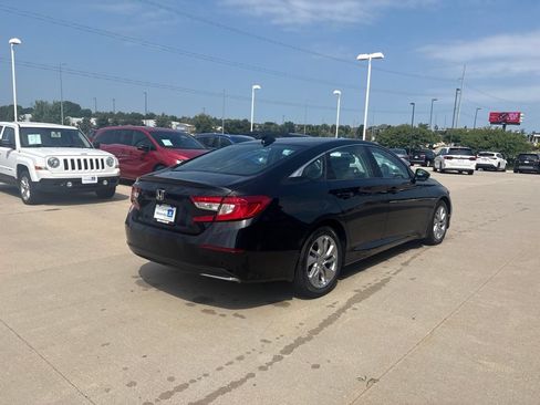 Certified 2019 Honda Accord LX image 5