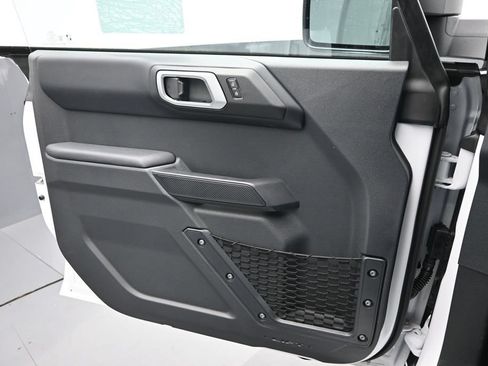 New 2026 Ford Bronco Outer Banks AWD/4WD image 9