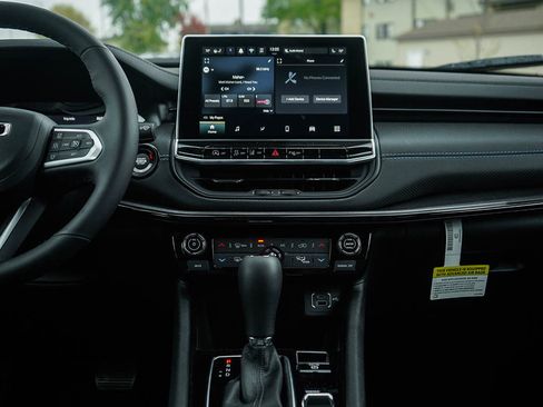 New 2026 Jeep Compass Limited image 17