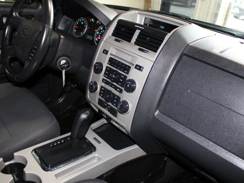 Used 2012 Ford Escape XLT FWD image 31