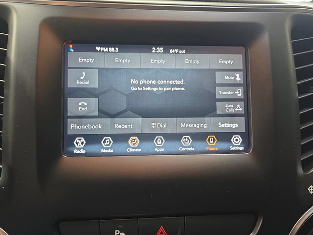Used 2020 Jeep Cherokee Latitude Plus w/ Cold Weather Group AWD/4WD image 23