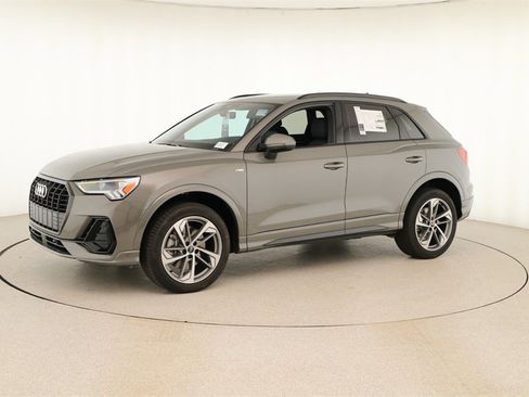 New 2025 Audi Q3 2.0T Premium image 13