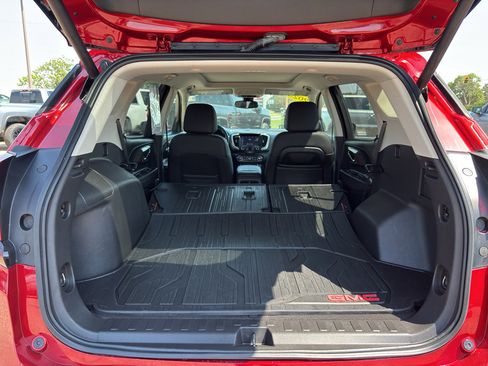 Certified 2023 GMC Terrain Denali w/ Denali Premium Package AWD/4WD image 9