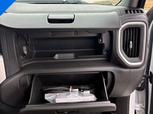 Used 2021 Chevrolet Silverado 3500 LT w/ Snow Plow Prep/Camper Package image 31