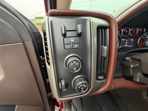 Used 2016 Chevrolet Silverado 2500 High Country w/ Duramax Plus Package AWD/4WD image 14