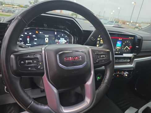 Used 2023 GMC Sierra 1500 SLE AWD/4WD image 9