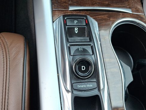 Used 2018 Acura TLX V6 SH-AWD w/ Technology Pkg image 16