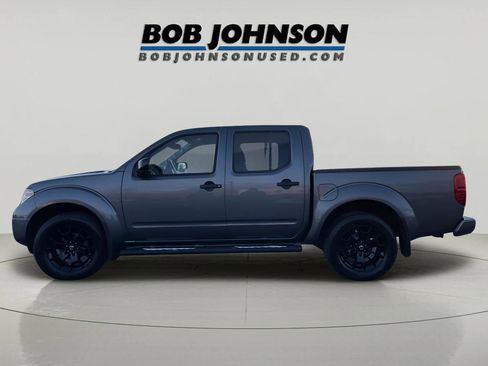 Used 2020 Nissan Frontier SV w/ Midnight Edition Floor Mats image 4