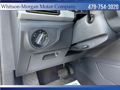 Used 2023 Volkswagen Atlas SE w/ Panoramic Sunroof Package FWD image 18