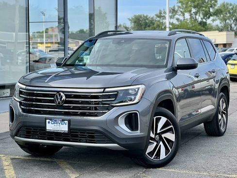 Used 2024 Volkswagen Atlas SE AWD/4WD image 33