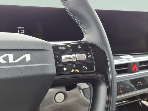 New 2026 Kia Sorento EX FWD image 9