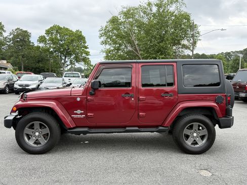 Used 2012 Jeep Wrangler Unlimited Sport image 8