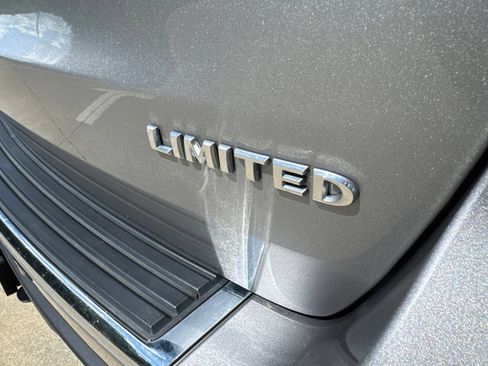 Used 2018 Jeep Grand Cherokee Limited w/ Trailer Tow Group IV AWD/4WD image 11