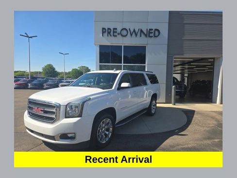 Used 2016 GMC Yukon XL SLT w/ Open Road Package AWD/4WD image 1