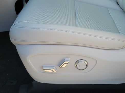 New 2026 Hyundai Ioniq 9 SEL AWD/4WD image 12