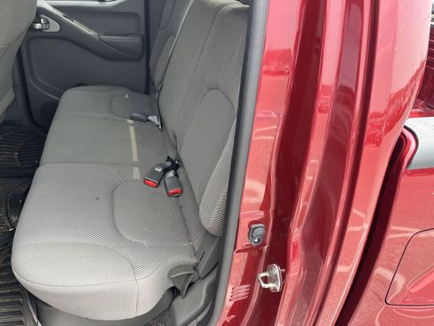 Used 2020 Nissan Frontier SV AWD/4WD image 12
