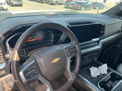 Used 2024 Chevrolet Silverado 3500 LTZ w/ LTZ Premium Package AWD/4WD image 18