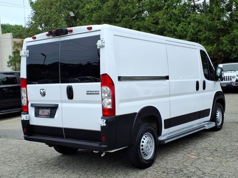 Used 2025 RAM ProMaster 2500 w/ U-Haul Equipment Group FWD image 6