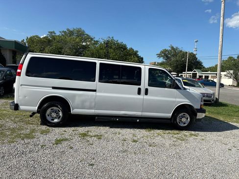 Used 2019 Chevrolet Express 3500 LT w/ LT Preferred Equipment Group RWD image 6