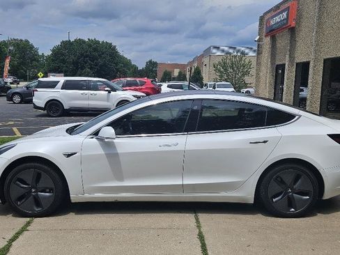 Used 2018 Tesla Model 3 Long Range RWD image 4