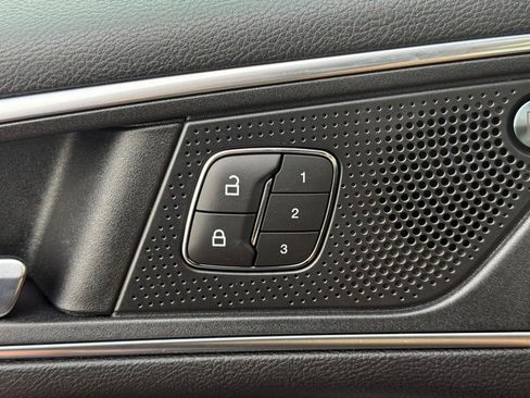 Certified 2022 Ford Edge ST w/ Equipment Group 401A image 15