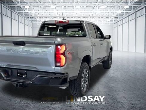 Used 2024 Chevrolet Colorado Z71 w/ Z71 Convenience Package 2 AWD/4WD image 9