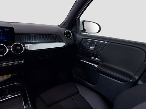 New 2026 Mercedes-Benz GLB 250 4MATIC image 25