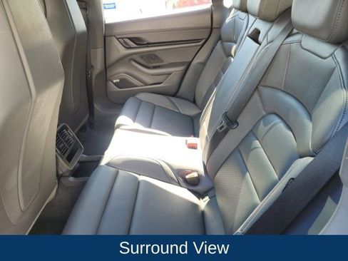 Used 2022 Porsche Taycan image 21