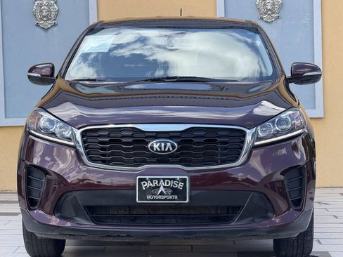 Used 2020 Kia Sorento FWD V6 image 2