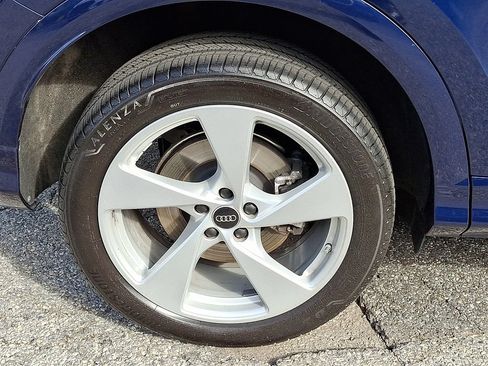 Certified 2025 Audi Q5 Premium Plus w/ Premium Plus AWD/4WD image 8