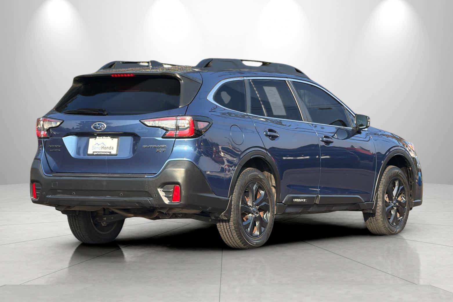 Used 2021 Subaru Outback Onyx Edition XT w/ Popular Package #2 AWD/4WD image 2