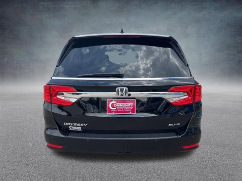 Used 2018 Honda Odyssey Elite image 4