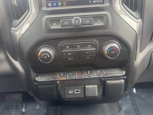 Used 2021 Chevrolet Silverado 1500 Custom image 21